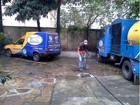 Hidrojateamento no Alto de Pinheiros