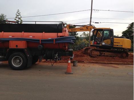 Limpeza de Fossa na Vila Joaniza